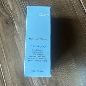 Skin Ceuticals Brand New
C E Ferulic® with 15% L-ascorb